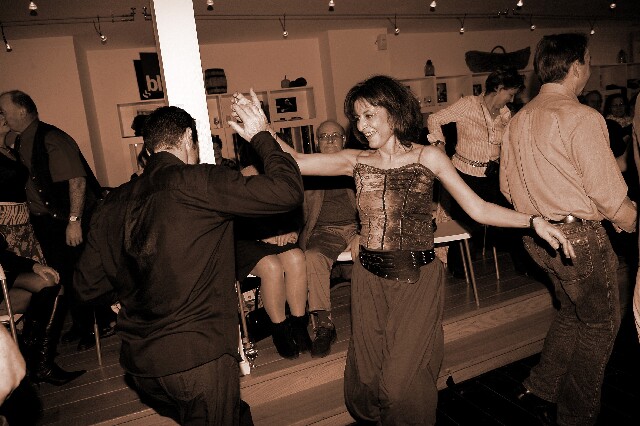 min 2006 12 16 beaune boogie 359 sepia